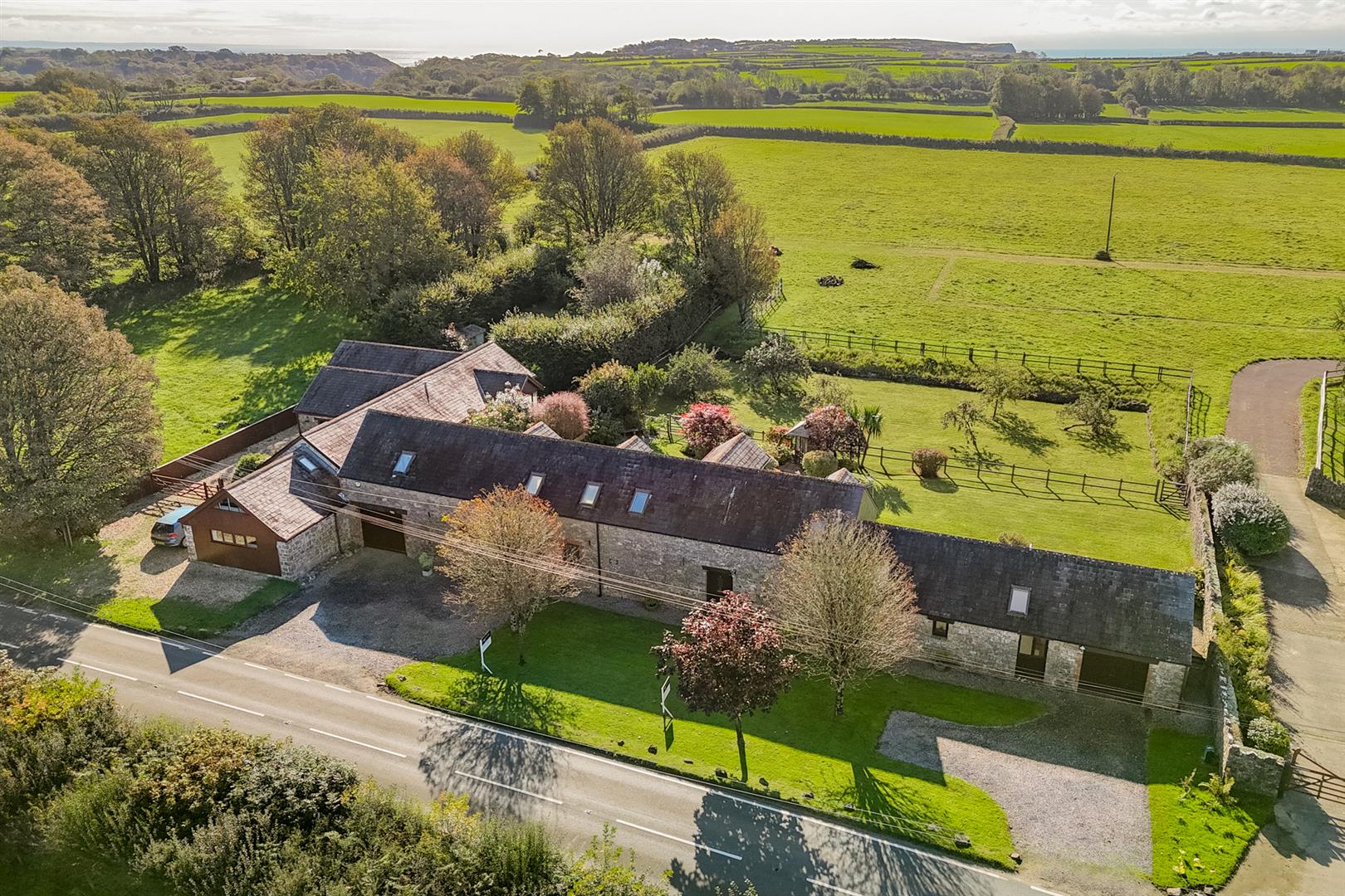 2 Little Highway Mews, Pennard Road, Pennard, Swansea, SA3 2AD